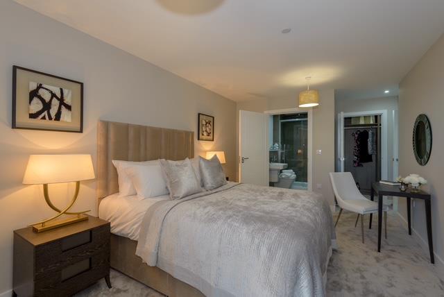 2017-09-22 Mr Matt Tucker - Flat 250 Beaumont Cour